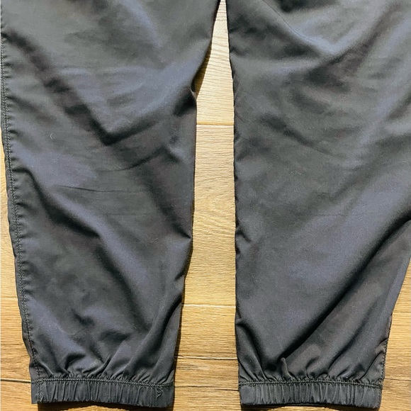 Cherokee Infinity Gray Scrub Set - Picture 10 of 10